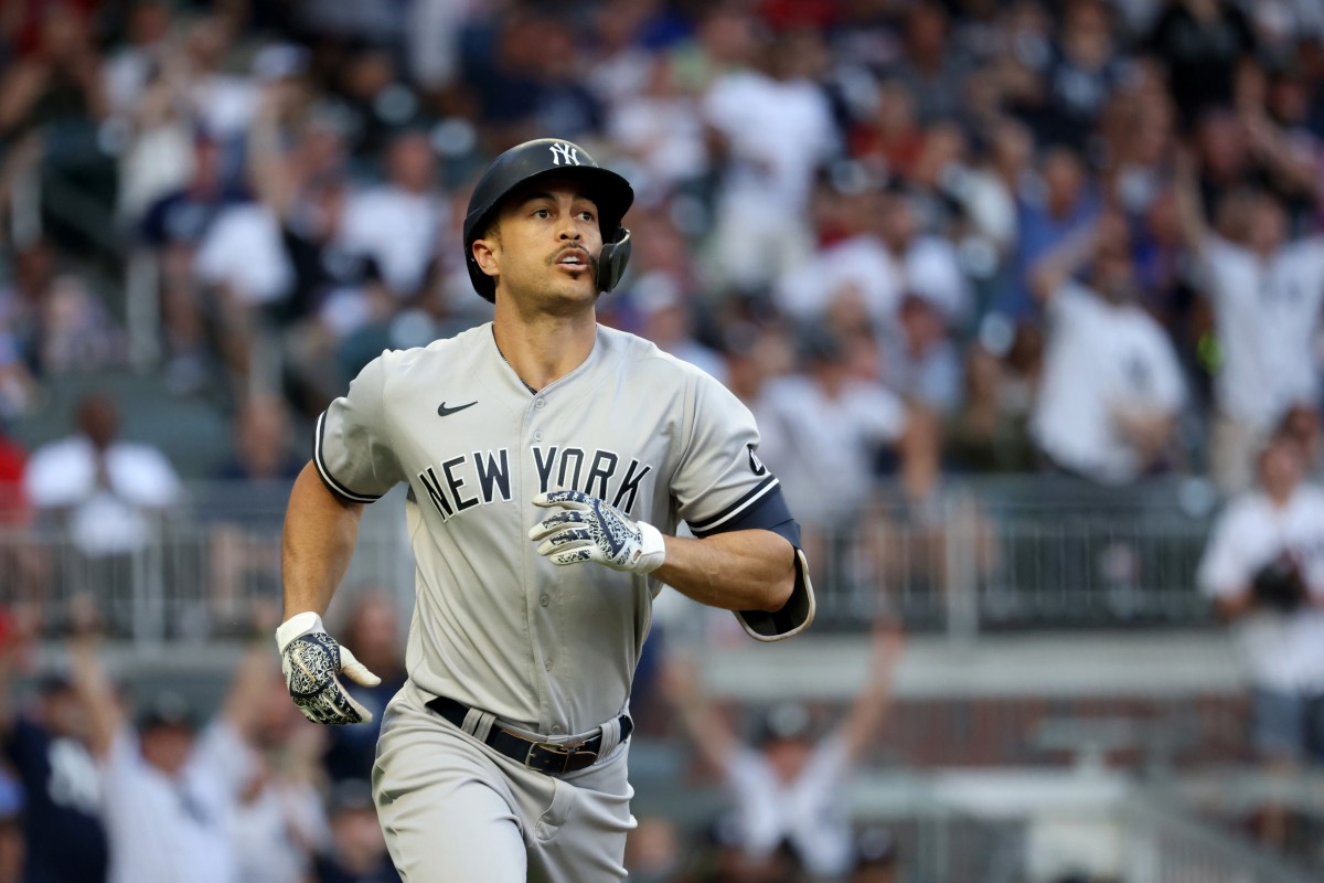 Giancarlo Stanton running bases on home run